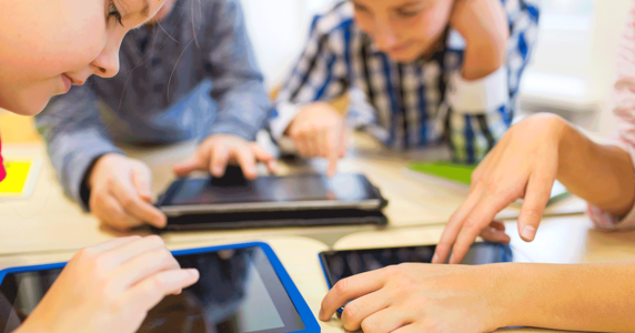 教育機関における安心・安全な GIGA スクール構想実現を支援する 「教育機関向けセキュリティソリューション」を提供