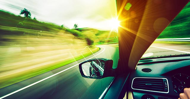 ドライバーの個人認証 + 運転情報で運転を可視化 自動車と社会の安心・安全に役立てるドライバーズ認証システム